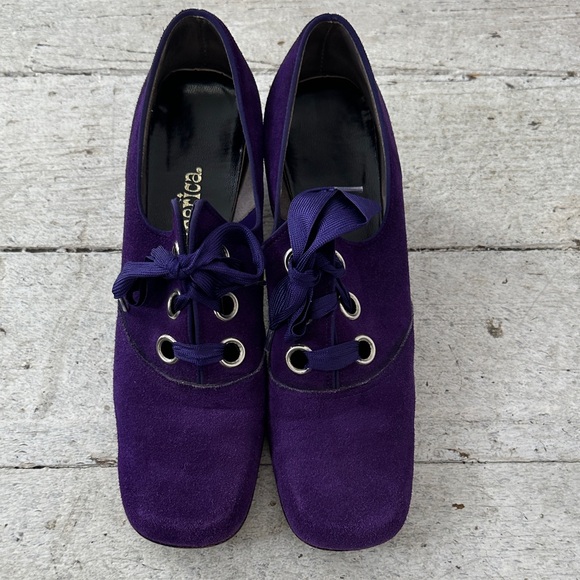Vintage 60s Purple Suede Mod 8 Narrow Block Heel Shoes - Picture 2 of 6